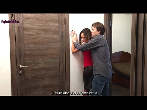 ❤️ સેક્સી રિયલ્ટર તેણીના એપાર્ટમેન્ટને વેચતી વખતે તેણીની ચુતને કામુક રીતે ધક્કો મારે છે અને ફક્સ કરે છે - ક્રેમ્પાઇ ❤️❌ ગુદા પોર્ન